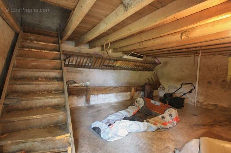 Maison de village, proche des commodités - photo 8