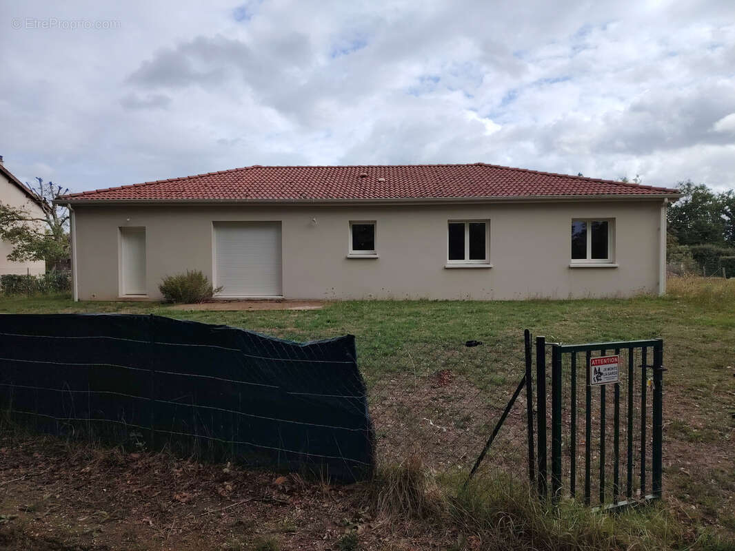 Maison à BOSMIE-L&#039;AIGUILLE