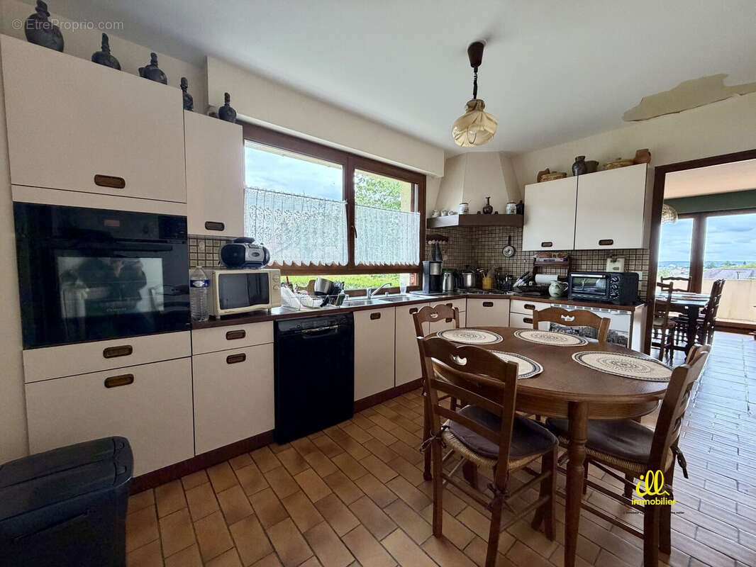Maison à CHARLEVILLE-MEZIERES