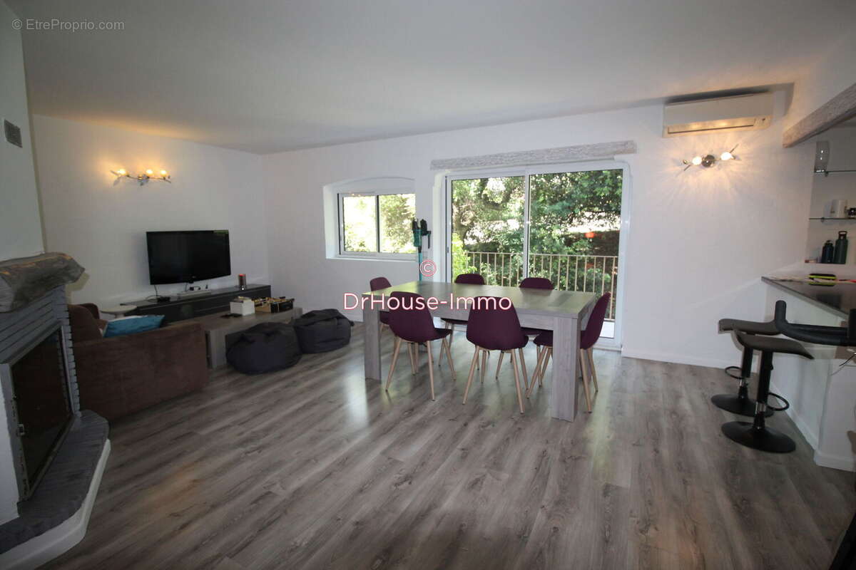 Appartement à LA CROIX-VALMER