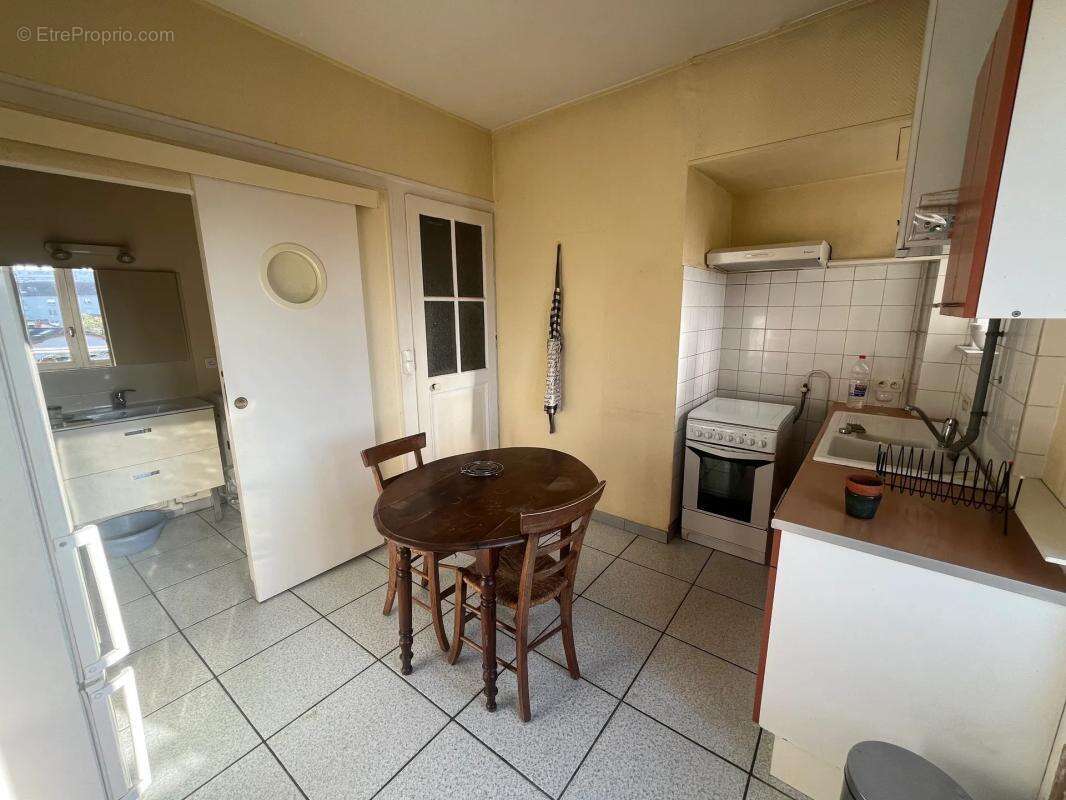 Appartement 2 pièces de 42 m² à Villeurbanne - photo 2
