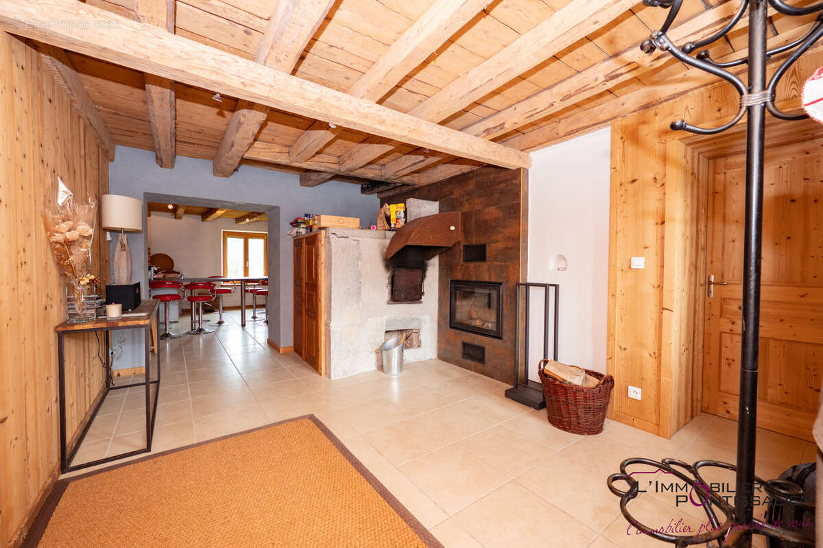 Maison à CHAUX-NEUVE