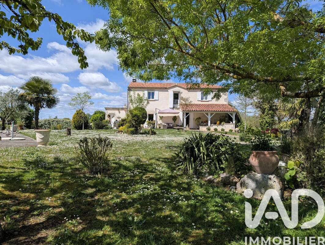 Photo 2 - Maison à NERAC