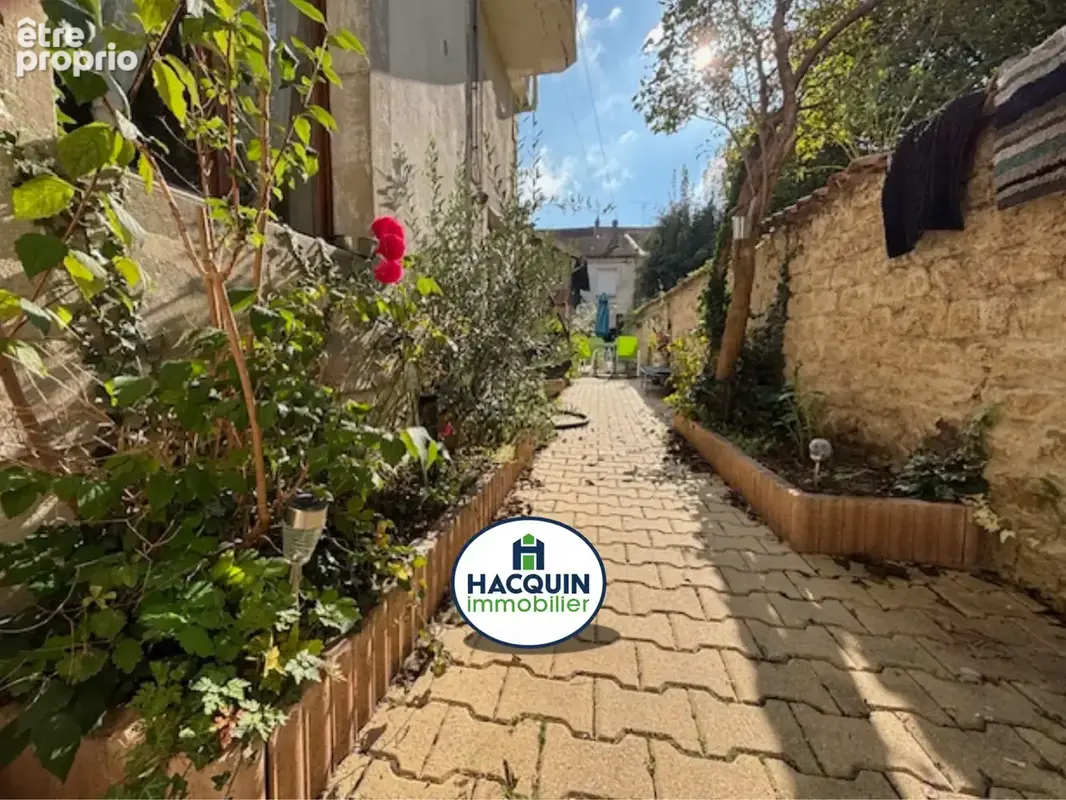 Maison à COMMERCY