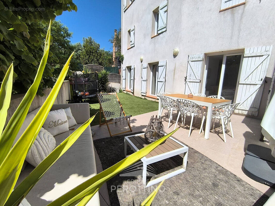 Appartement à PEYPIN