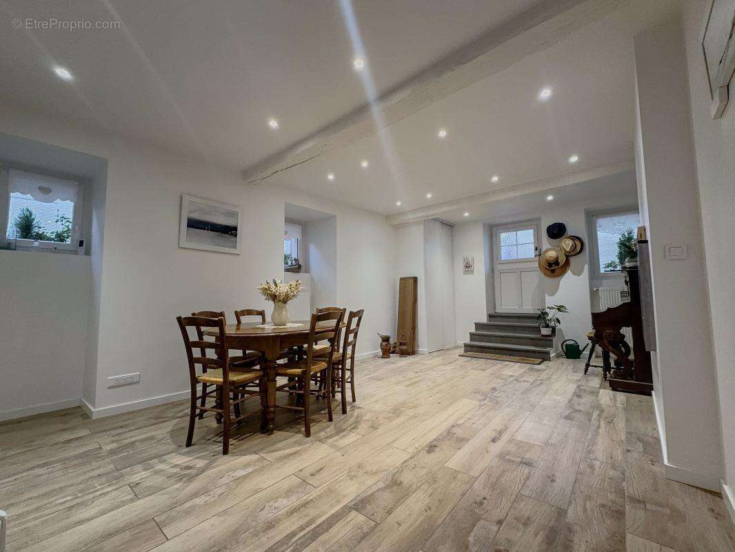 Maison à MESSIGNY-ET-VANTOUX