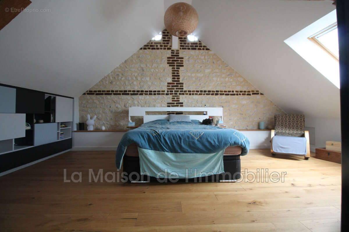 Maison à CRIQUEBEUF-SUR-SEINE