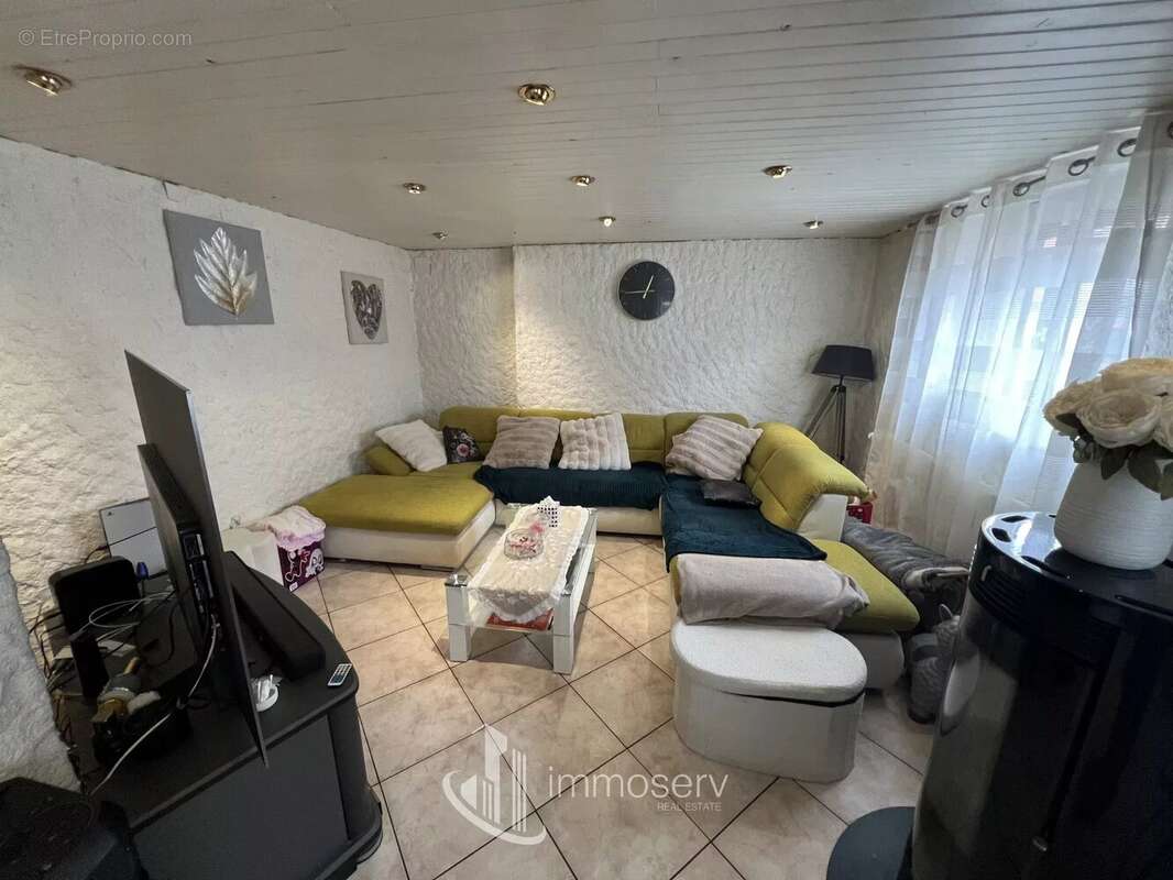 Maison 178 m² à Thionville  - photo 2