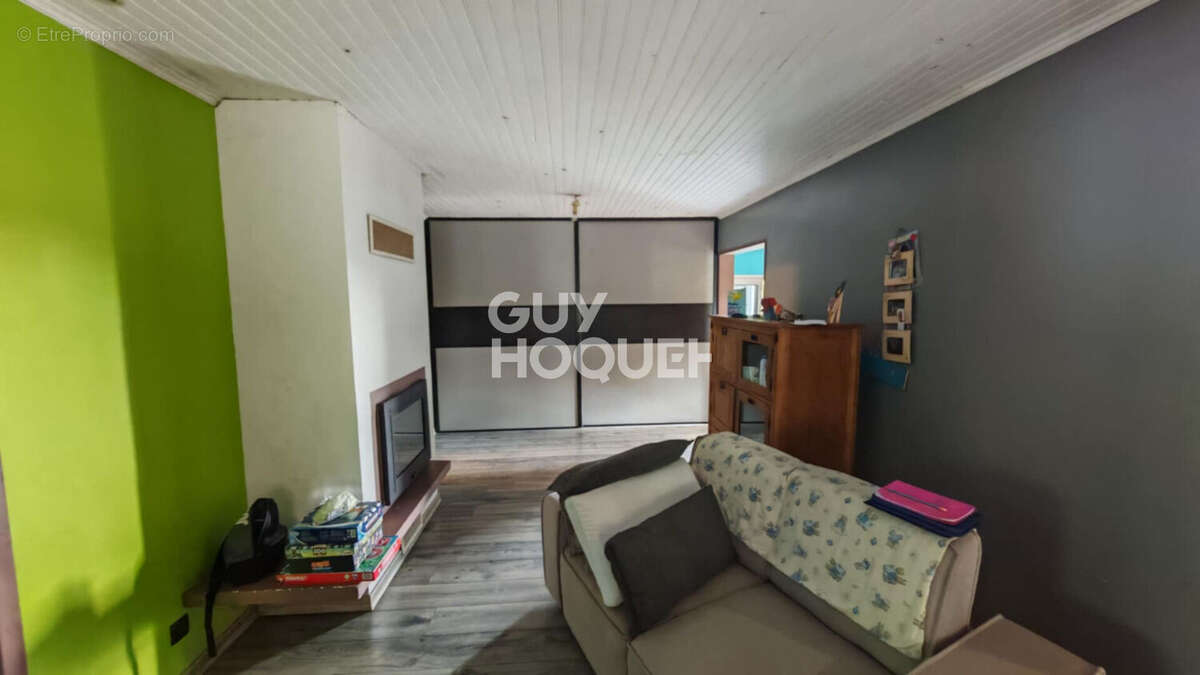 Maison à LES AVIRONS