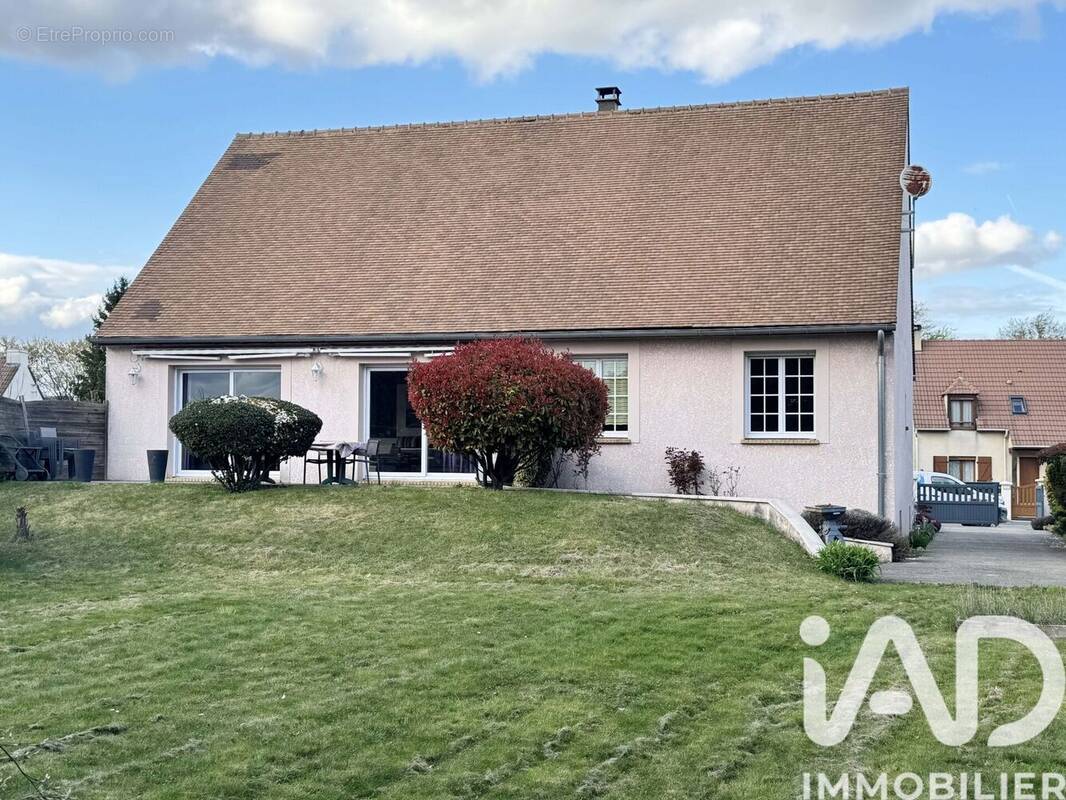 Photo 1 - Maison à CRISENOY