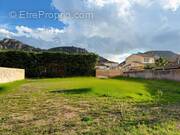 Terrain à LES PENNES-MIRABEAU