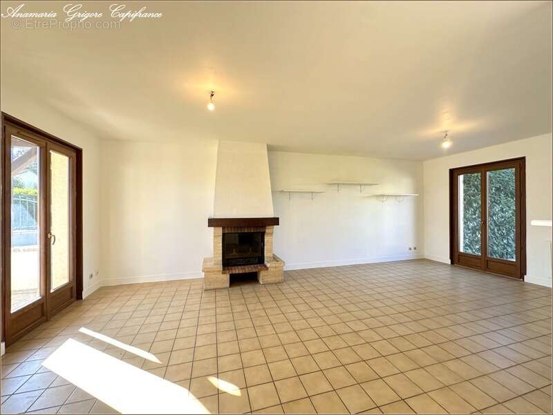 Maison à COURVILLE-SUR-EURE