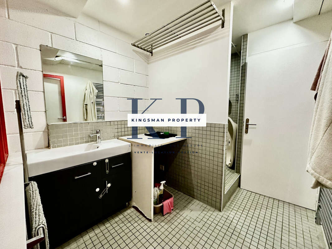 Appartement à PARIS-10E