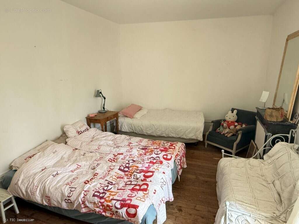 Belle Maison Sur Un Parc de 4843m² Avec Piscine - photo 14