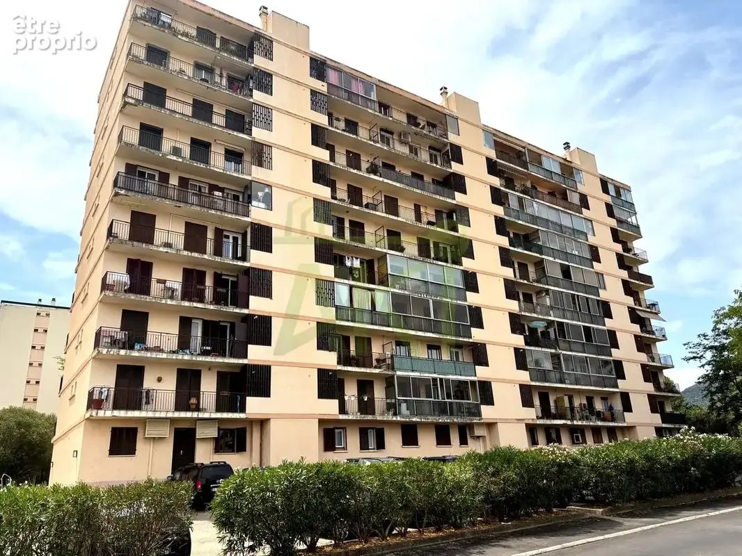 Appartement 4 pièces 84 m² à vendre à Ajaccio (20090) - photo 2