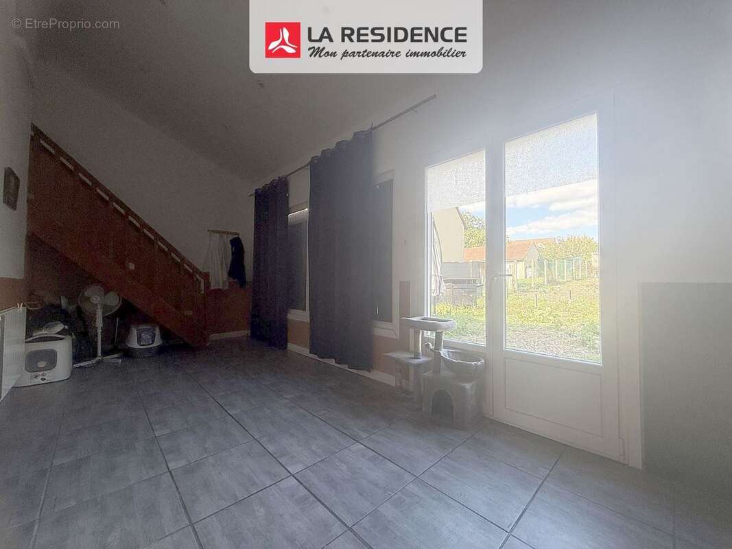 Maison à BENNECOURT