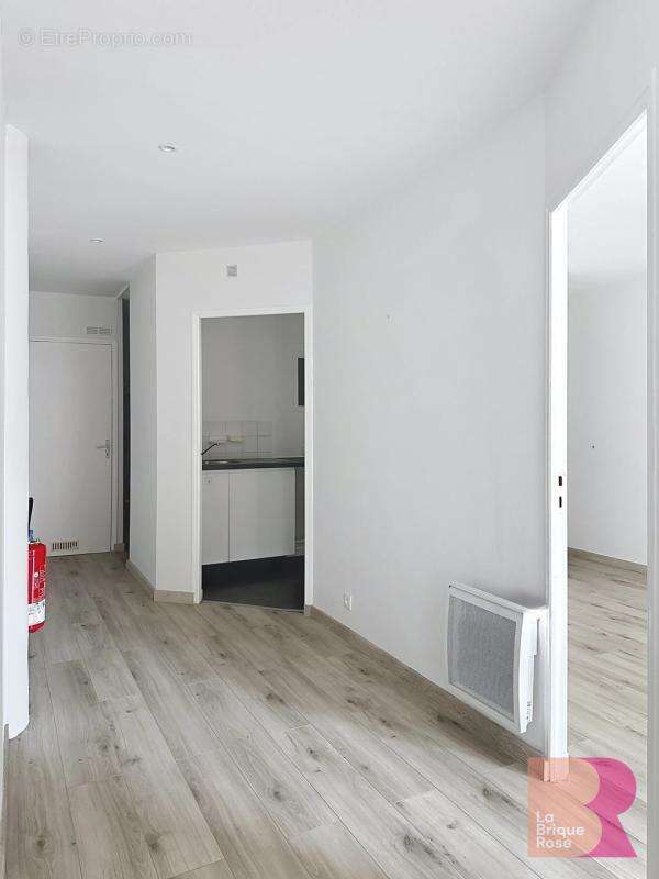 Commerce à LAUNAGUET