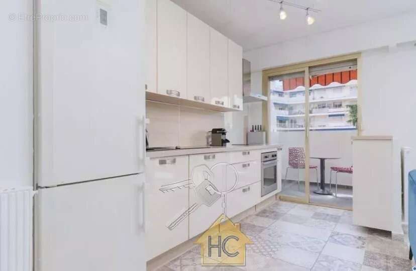 Appartement à LE CANNET