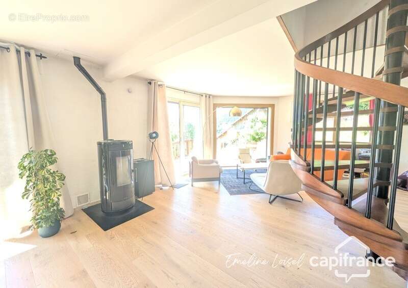 Maison familiale de 171 m² - 5 Chambres - Vue panoramique - AUTRANS MEAUDRE EN VERCORS (38112) - photo 6