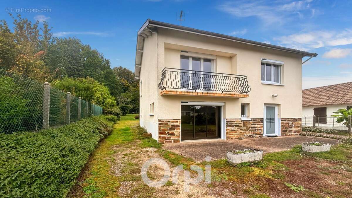 Maison à RILHAC-RANCON