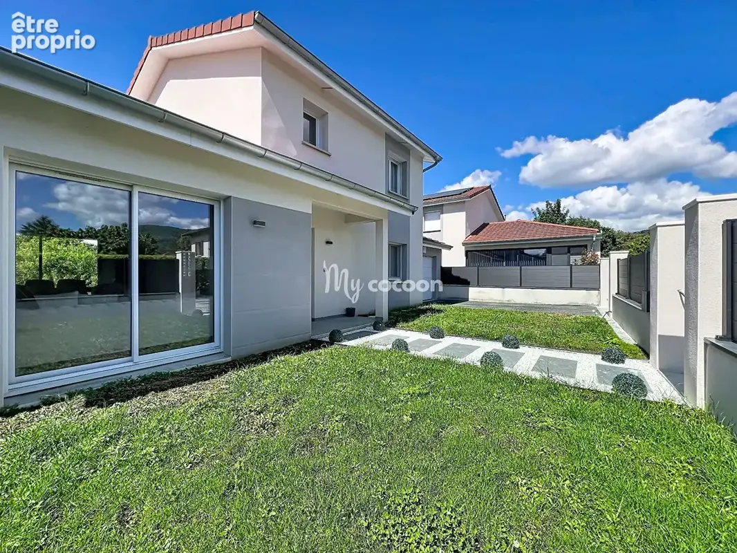 Maison - T5 - 121 m2 - photo 1