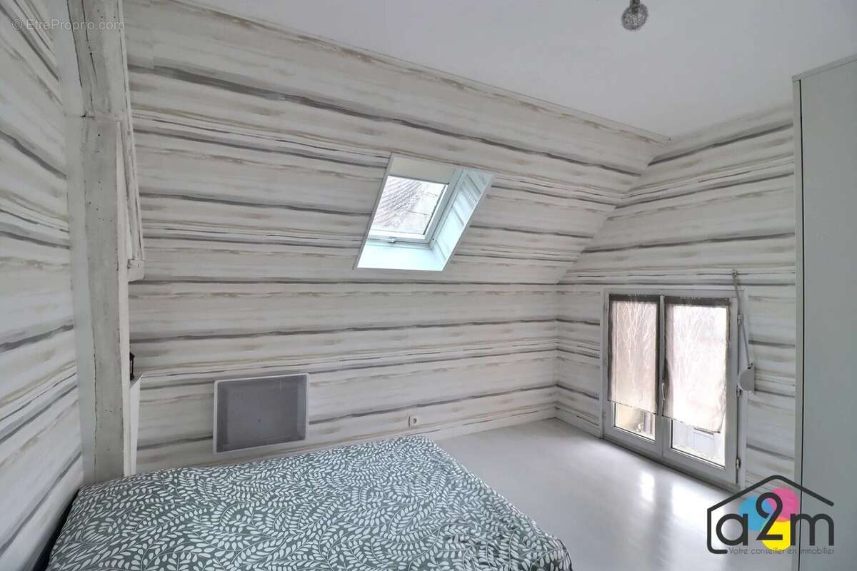 Maison à SAINT-VAAST-LES-MELLO