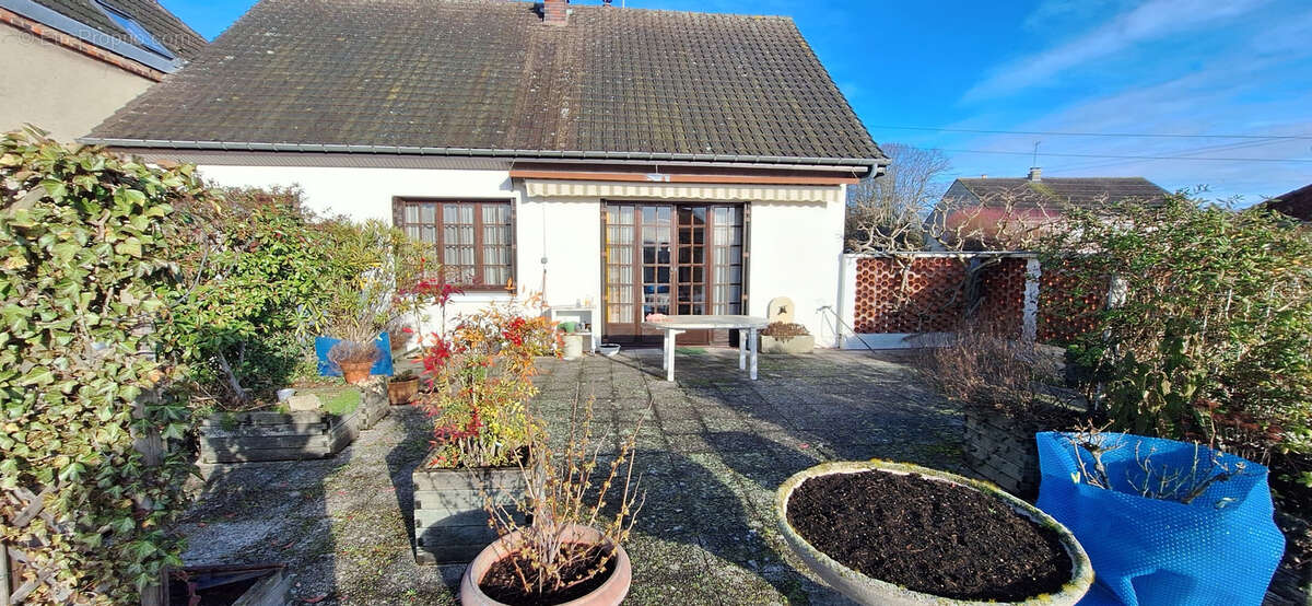 Maison à MIGENNES