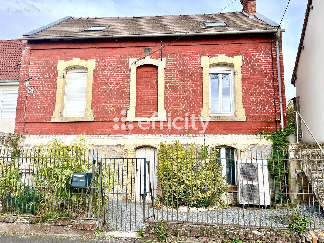 Maison à VILLENEUVE-SAINT-GERMAIN