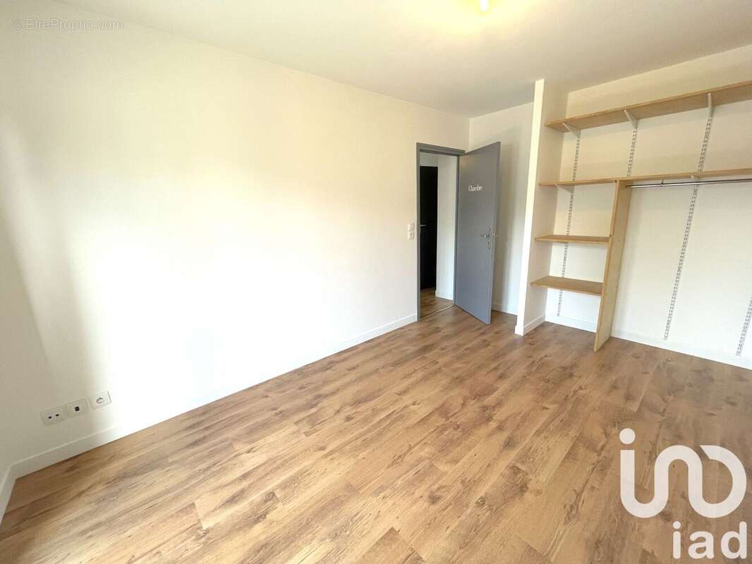 Photo 9 - Appartement à RIS-ORANGIS