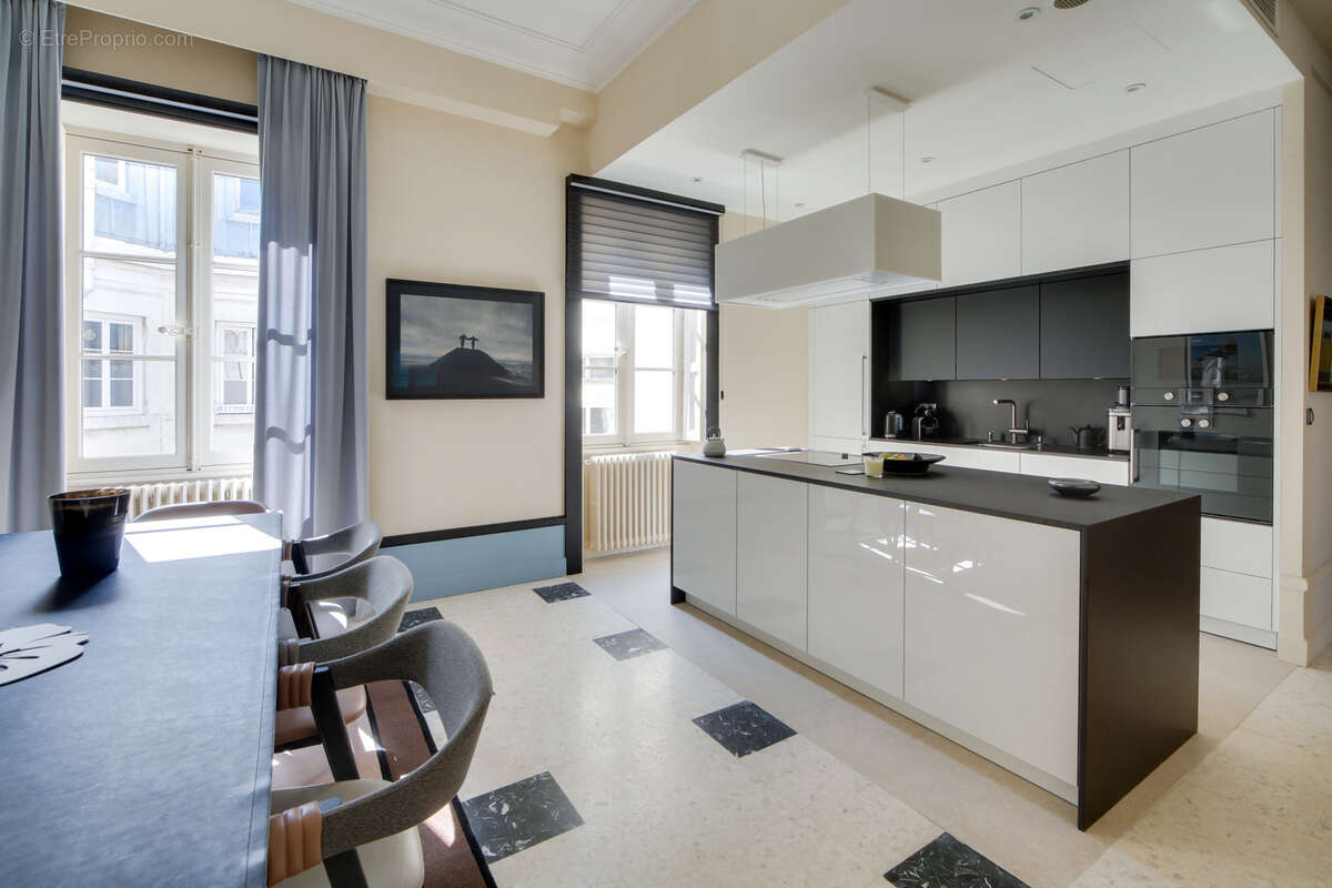 Appartement à LYON-6E