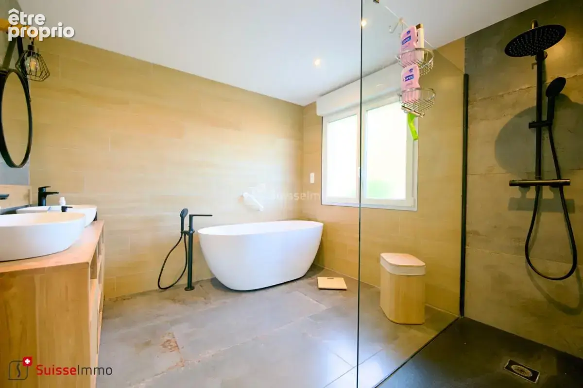 Maison Desandans 228 m2 sur 40 ares de terrain - photo 9