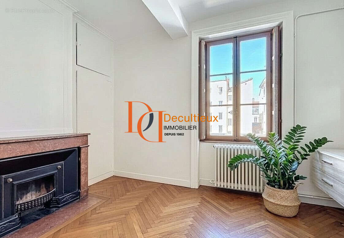 Appartement à LYON-6E