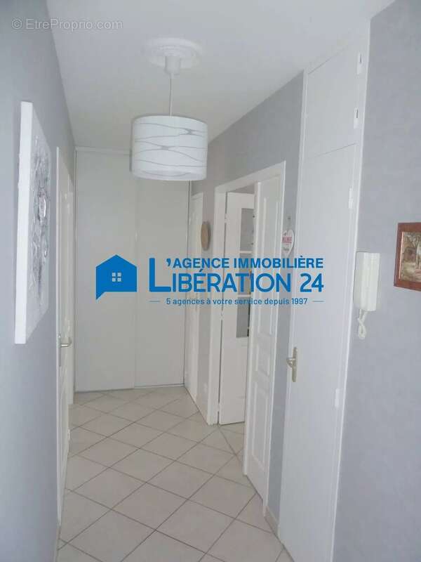 APPARTEMENT T2 56m²  Ascenseur +2terrasses+garage+parking+cave - photo 10
