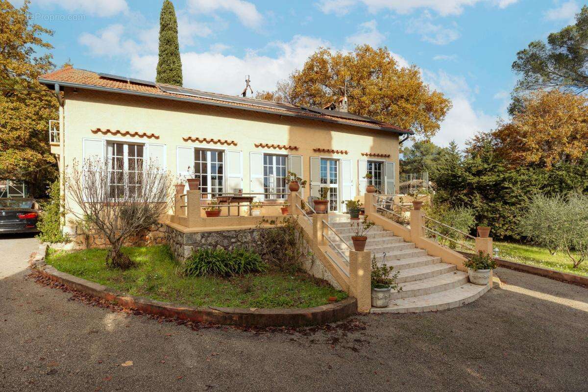 Maison à PEYMEINADE