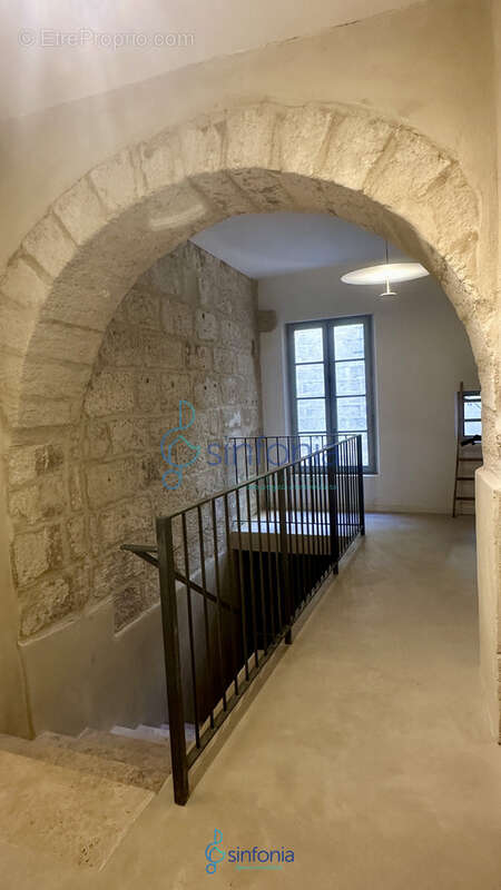 Appartement à UZES