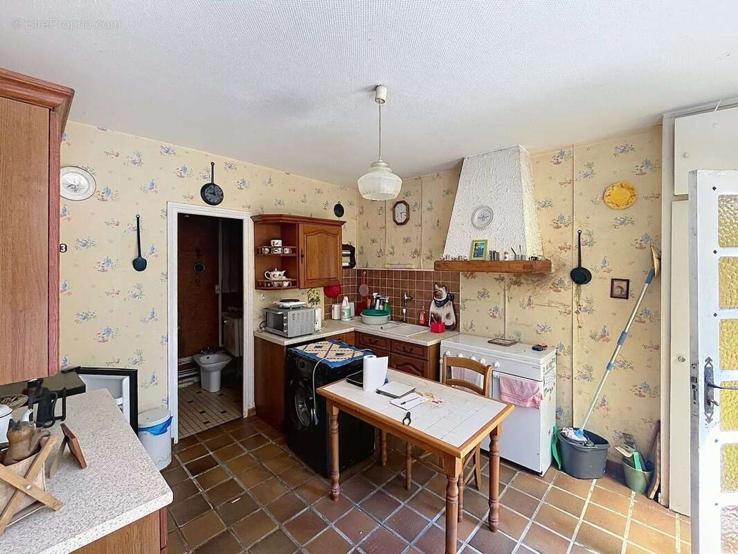 Maison à MERLIEUX-ET-FOUQUEROLLES