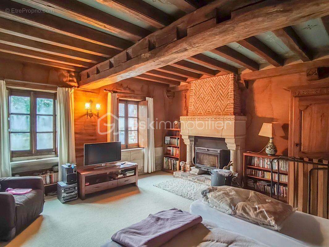 Maison à DAMPIERRE-EN-BURLY