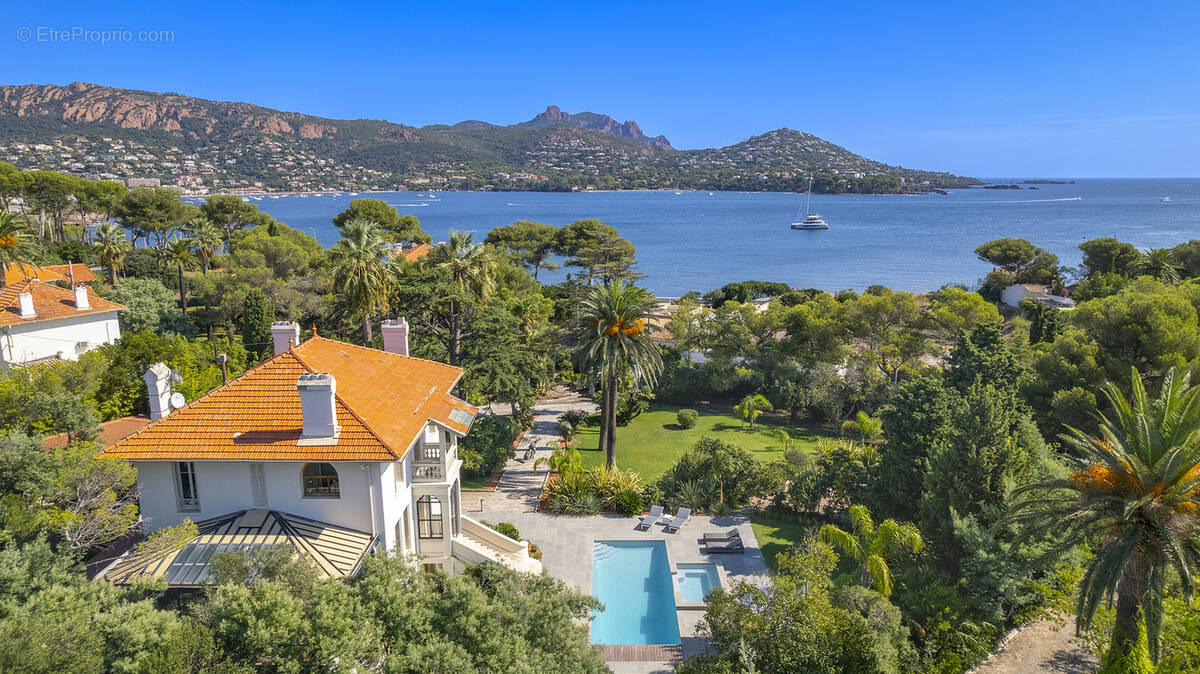 Maison à SAINT-RAPHAEL