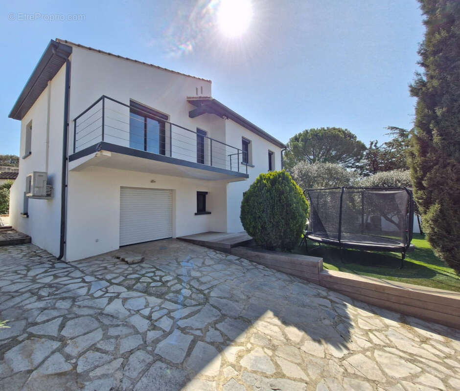 Maison à SUSSARGUES