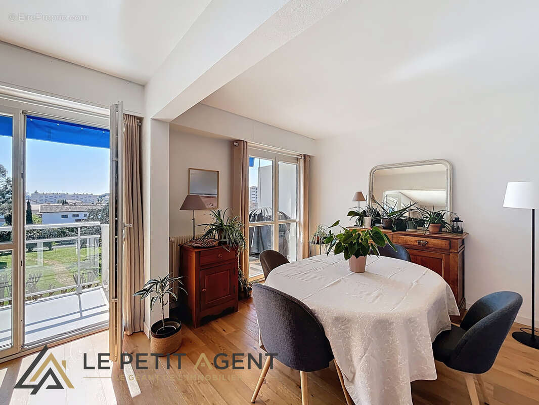 Appartement à LE BOUSCAT