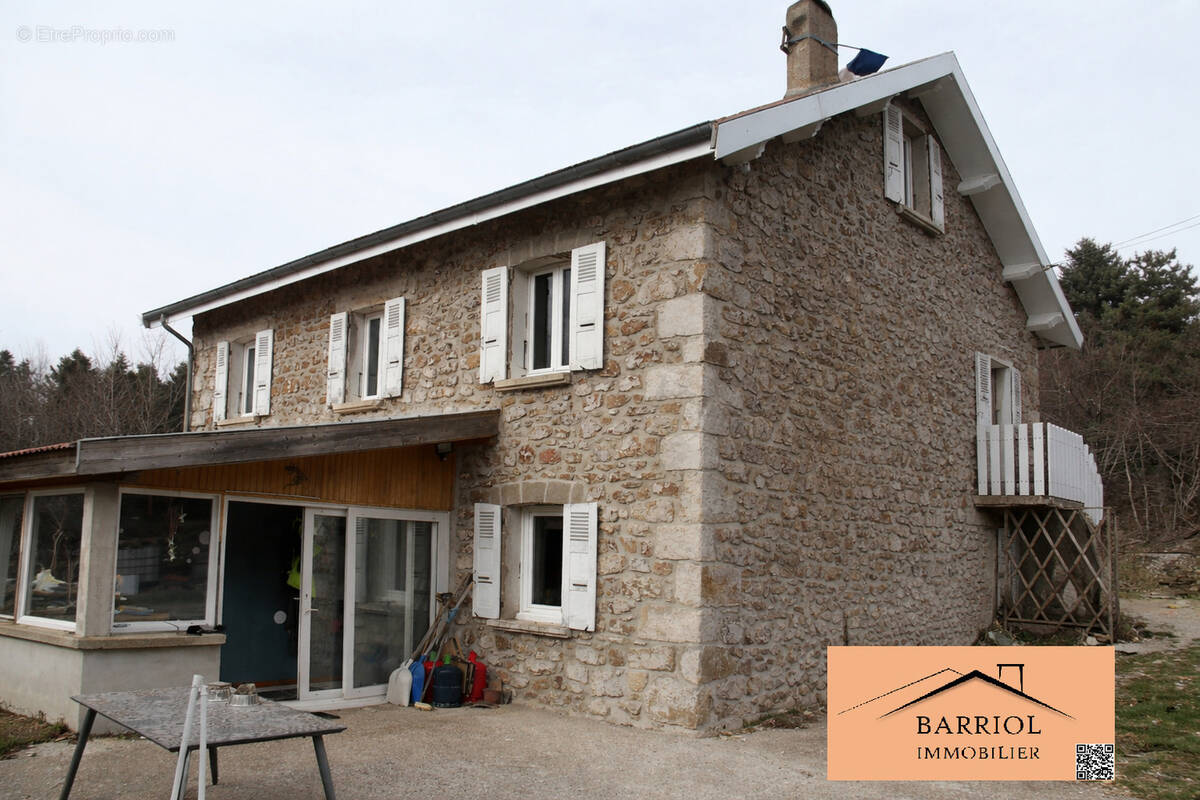 Maison à SAINT-AGREVE