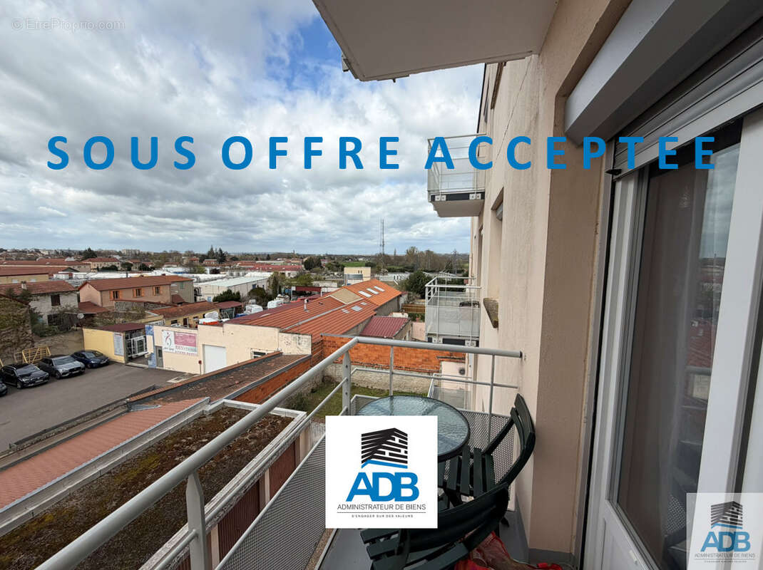 Appartement à LE COTEAU