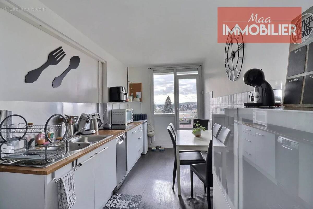 Appartement à SAINT-ETIENNE