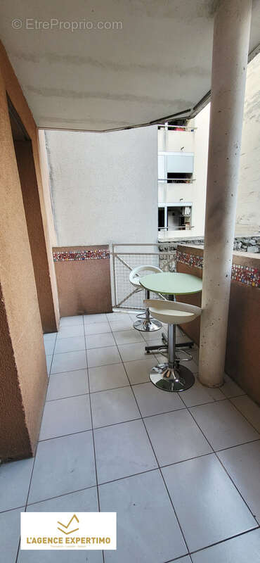 T2 Lumineux avec Terrasse et Grand Garage - Avignon Intra-Muros - photo 6