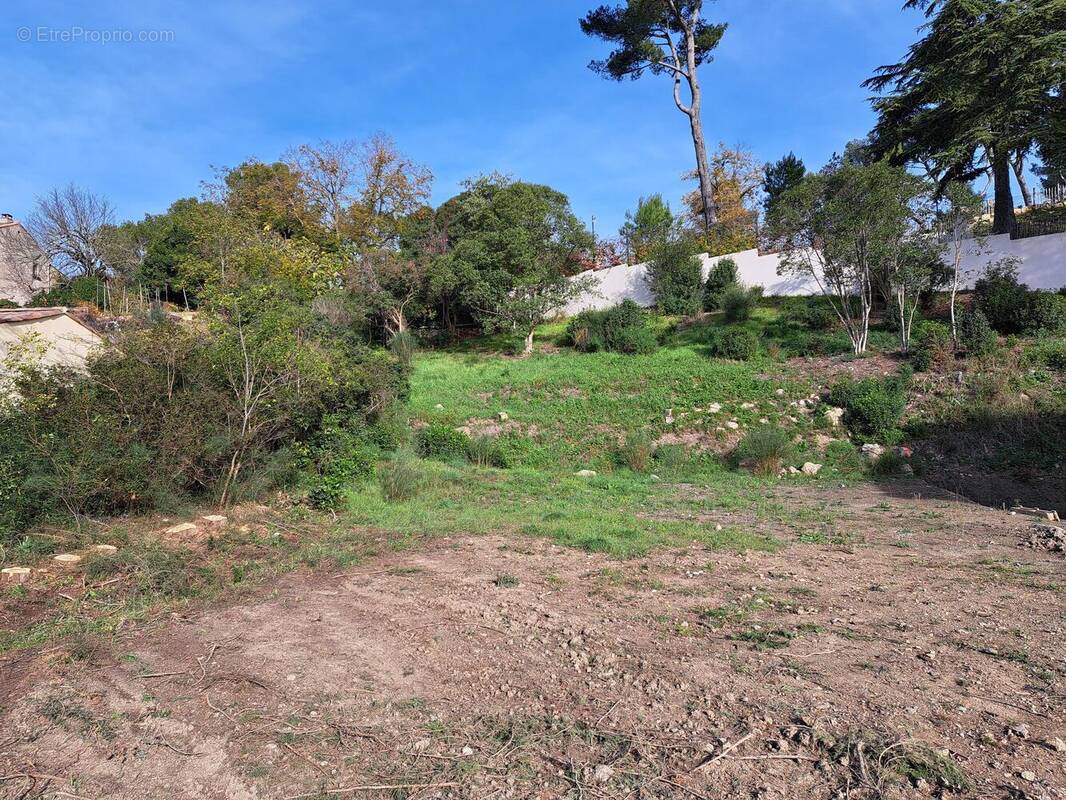 Photo 1 - Terrain à AIX-EN-PROVENCE