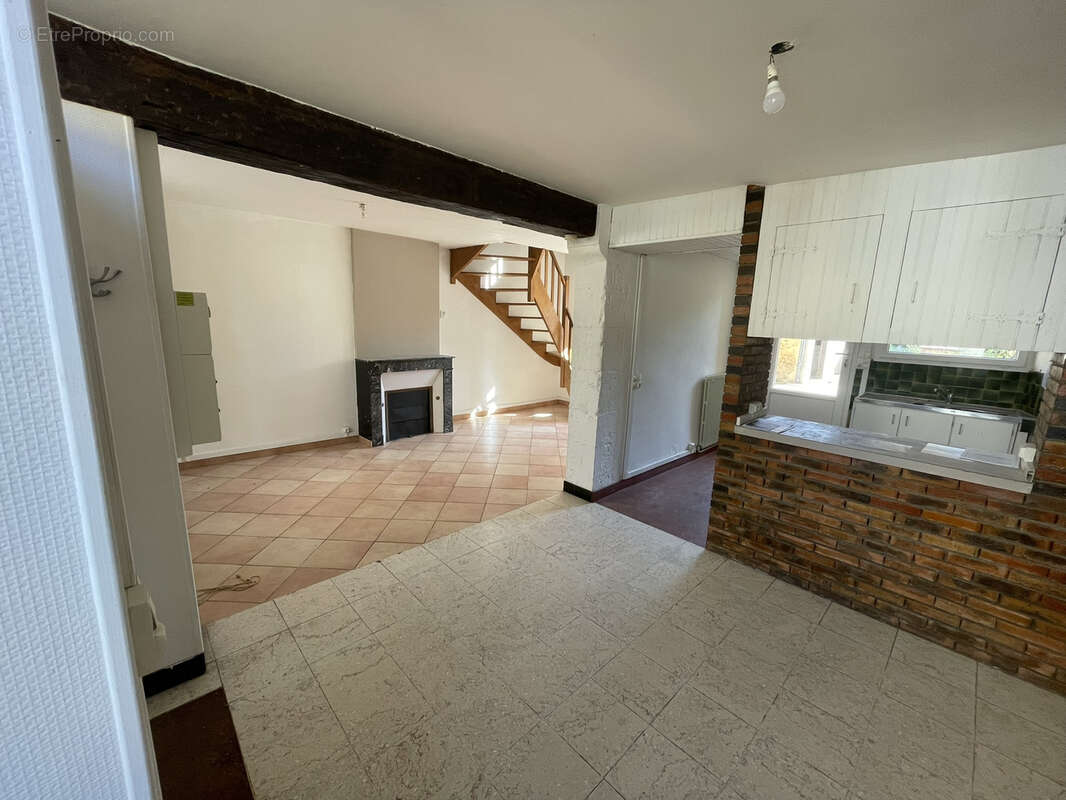 NOGENT le ROTROU, centre ville, maison ancienne. - photo 3