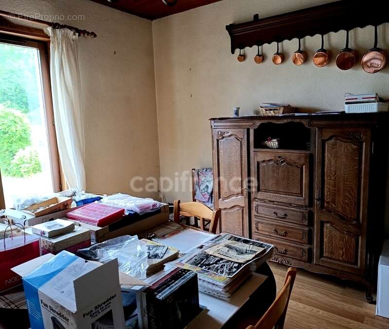 Maison à CROISILLES