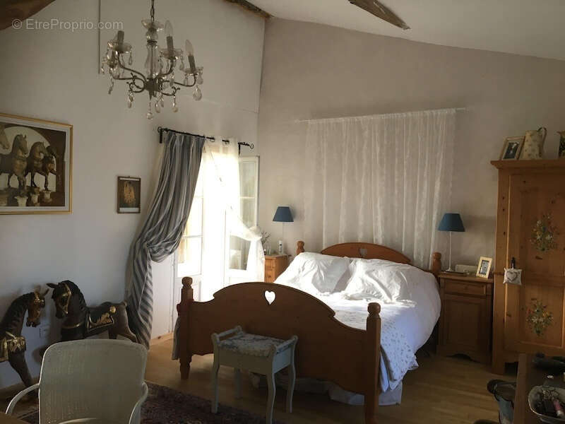 Maison à LUSIGNAC