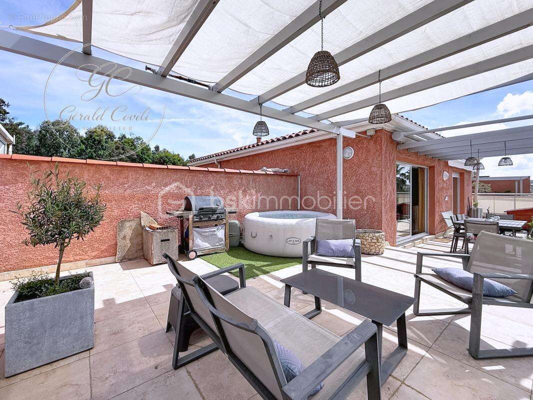 Appartement à MANDELIEU-LA-NAPOULE