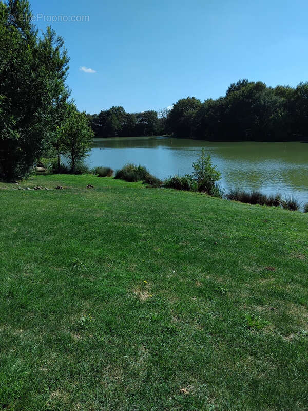 Maison à LE VIGEANT